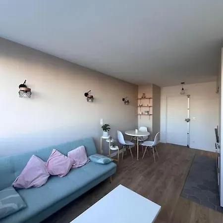 T2 - - Proche Paris - 4pax Apartment Nanterre