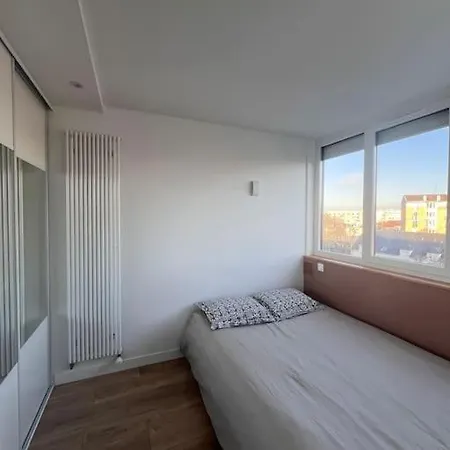 T2 - - Proche Paris - 4pax